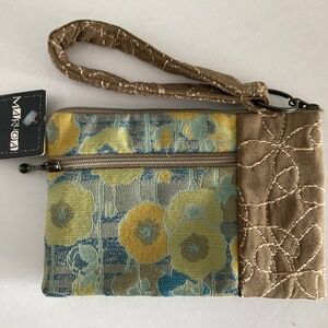 Maruca Boulder Beetle Wristlet Wallet Floral Poppies Fabric Zip NWT Handmade